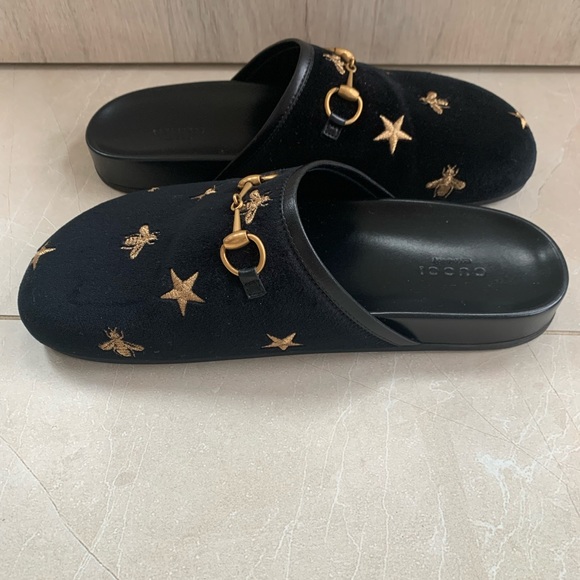 Gucci Velvet Bee Clogs - Picture 2 of 7